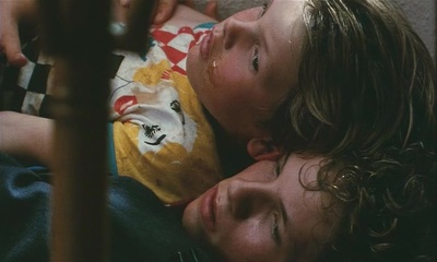 疯狂家庭战争剧照的剧照