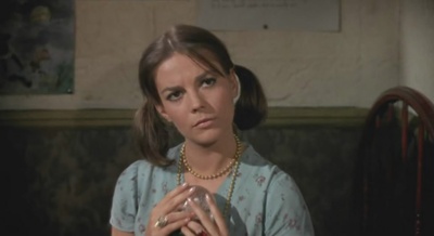 蓬门碧玉红颜泪剧照的剧照