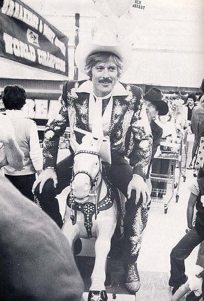 电光骑士剧照的剧照