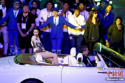 2012年第30届伦敦奥运会闭幕式：英伦音乐交响剧照的剧照