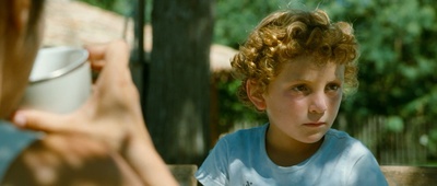 小小的白色谎言剧照的剧照