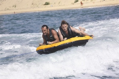 小小的白色谎言剧照的剧照