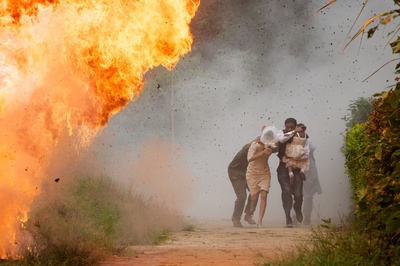 半轮黄日剧照的剧照