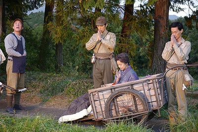 最初的路剧照的剧照