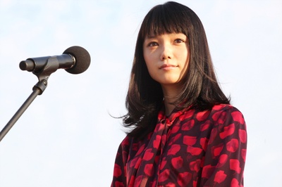 出嫁的妈妈剧照的剧照