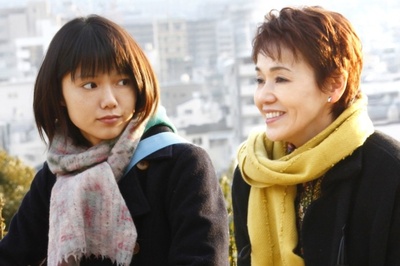 出嫁的妈妈剧照的剧照