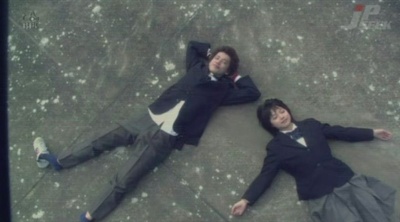 蓝与白形成的蔚蓝色剧照的剧照