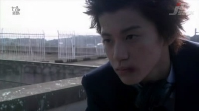 蓝与白形成的蔚蓝色剧照的剧照