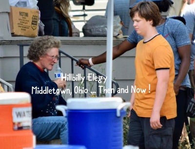 乡下人的悲歌剧照的剧照