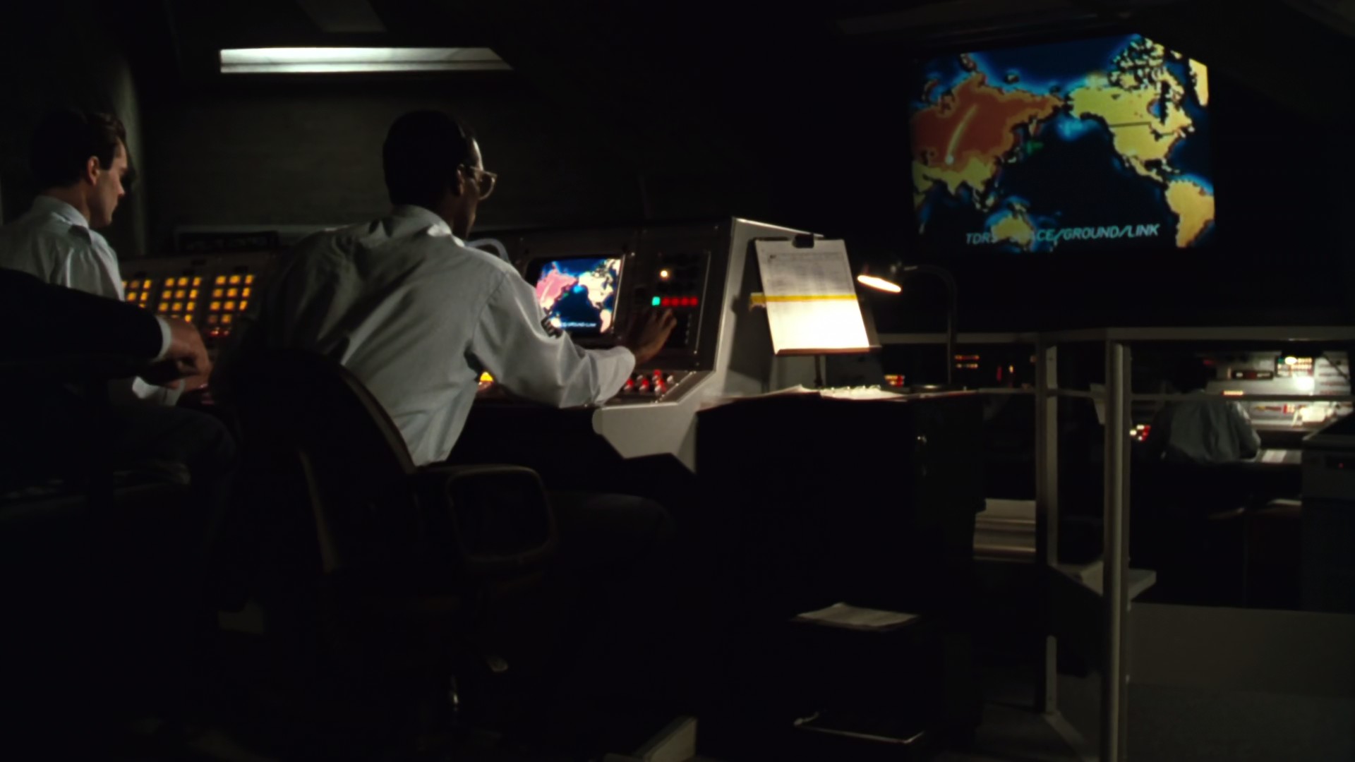 光棍出差剧照的剧照