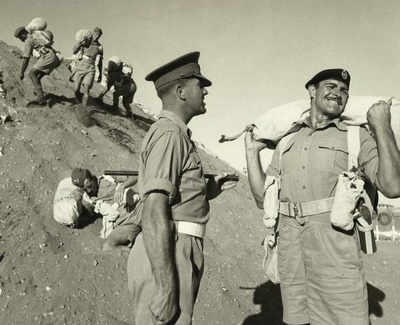 山丘战魂剧照的剧照