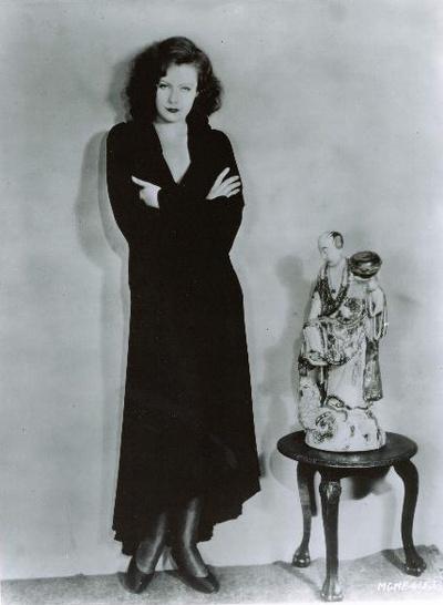 神秘女人剧照的剧照