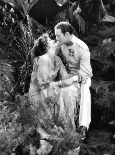 神秘女人剧照的剧照