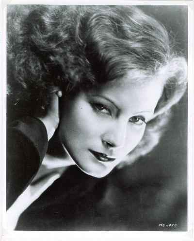 神秘女人剧照的剧照