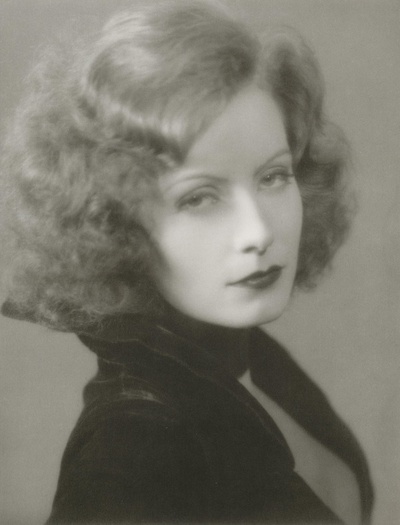 神秘女人剧照的剧照