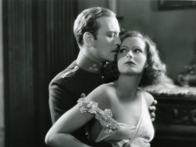 神秘女人剧照的剧照