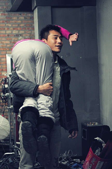 爱出色剧照的剧照