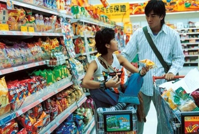 我老婆未满十八岁剧照的剧照