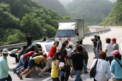 坐情敌的出租车剧照的剧照