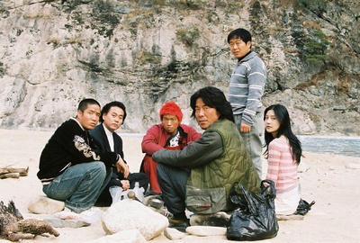 殴打诱发者剧照的剧照