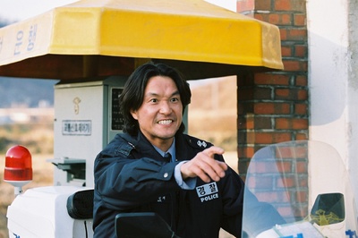 殴打诱发者剧照的剧照