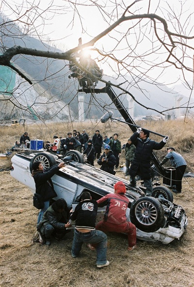 殴打诱发者剧照的剧照