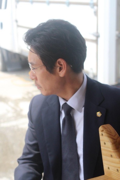 想见你父母剧照的剧照