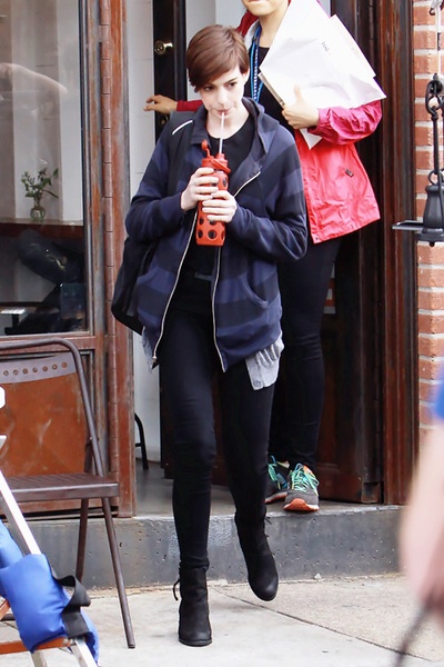 一曲倾情剧照的剧照