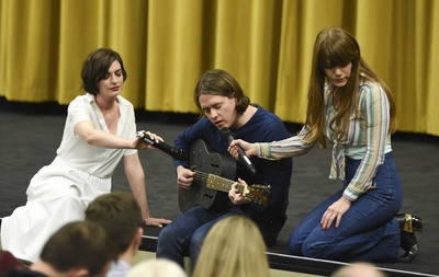 一曲倾情剧照的剧照