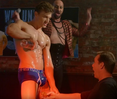 桑拿房趣事：电影版剧照的剧照