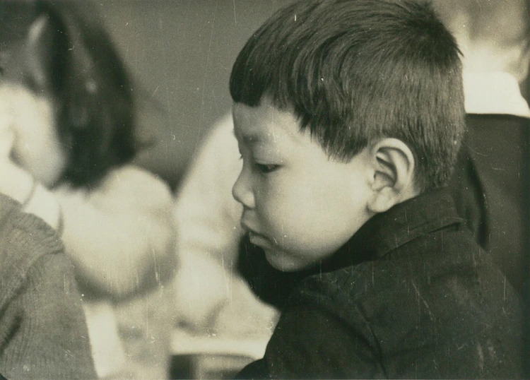 画画的孩子剧照的剧照