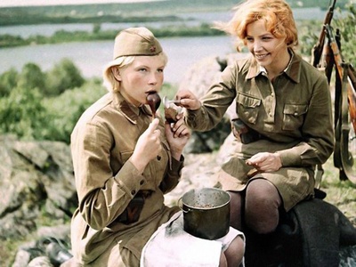 这里的黎明静悄悄剧照的剧照