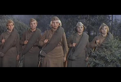 这里的黎明静悄悄剧照的剧照