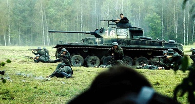 反抗军剧照的剧照