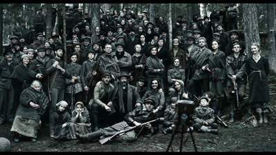 反抗军剧照的剧照