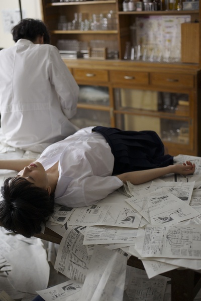 后青春期的痴剧照的剧照