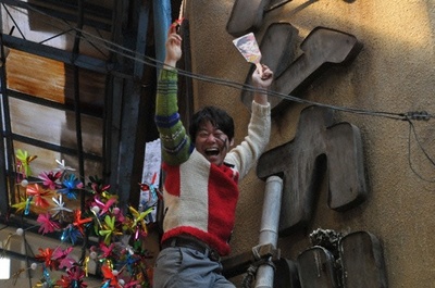 绝不流泪剧照的剧照