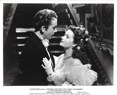 饥恶山峦剧照的剧照