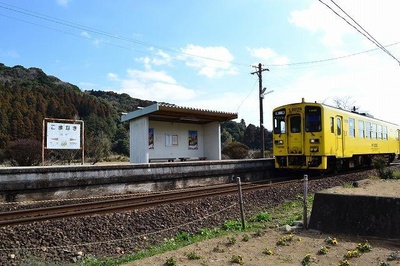 乘列车前行剧照的剧照