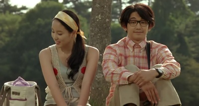 乘列车前行剧照的剧照