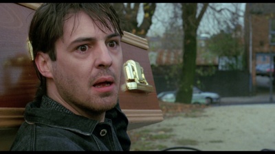 两个辘逐个捉剧照的剧照