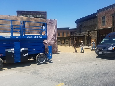 牛仔、忍者、维京海盗剧照的剧照