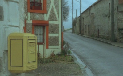 中产阶级式疯狂剧照的剧照