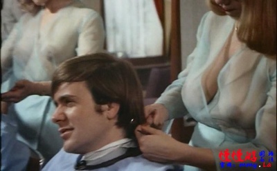 学徒报告剧照的剧照