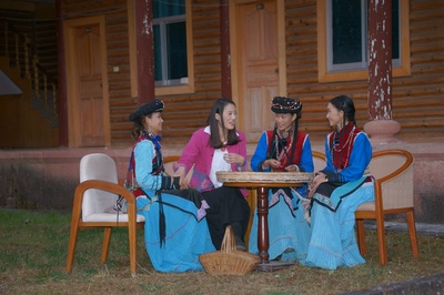 戎肯剧照的剧照