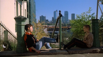 双手剧照的剧照