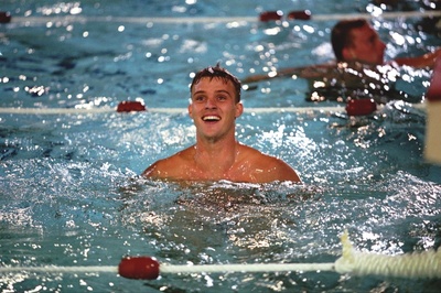 脱泳而出剧照的剧照