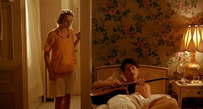 甜蜜与卑微剧照的剧照