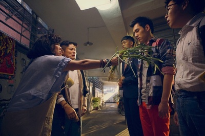 我们全家不太熟剧照的剧照