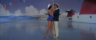 傻女十八变剧照的剧照